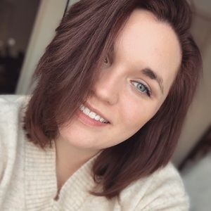 Meet your Posher, Brooke